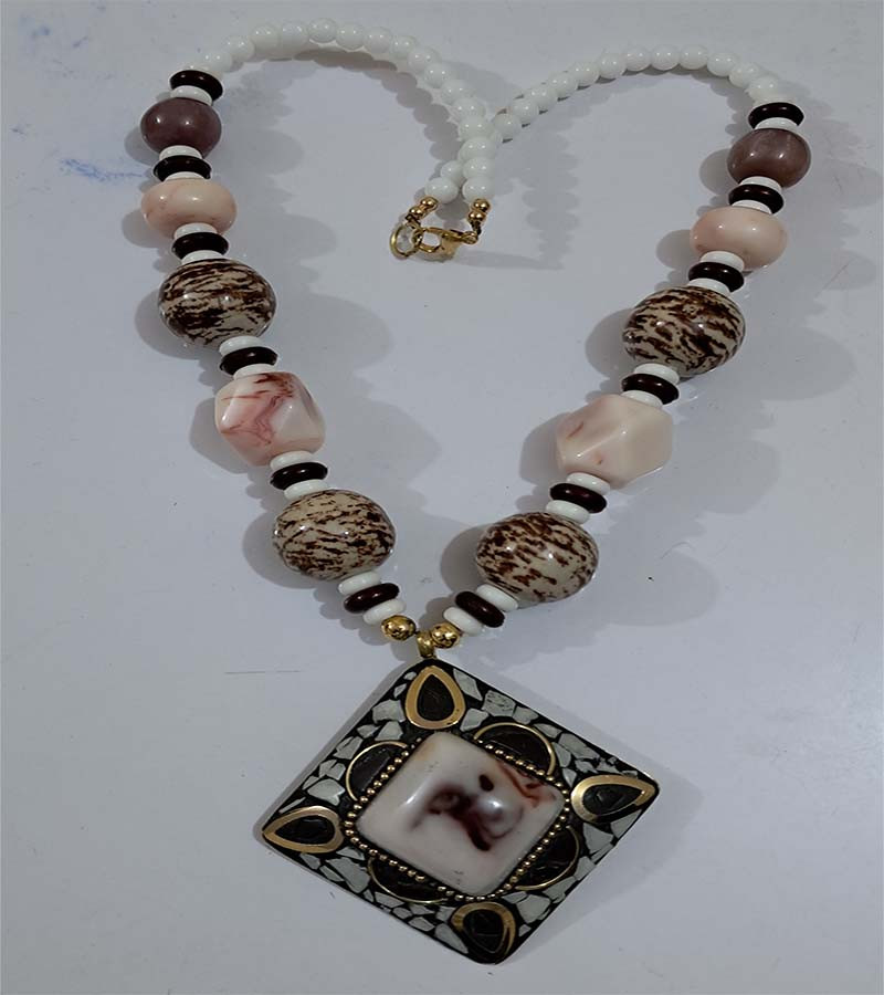Mosaic Pendent Resin  Beads Necklaces GC-NK-567