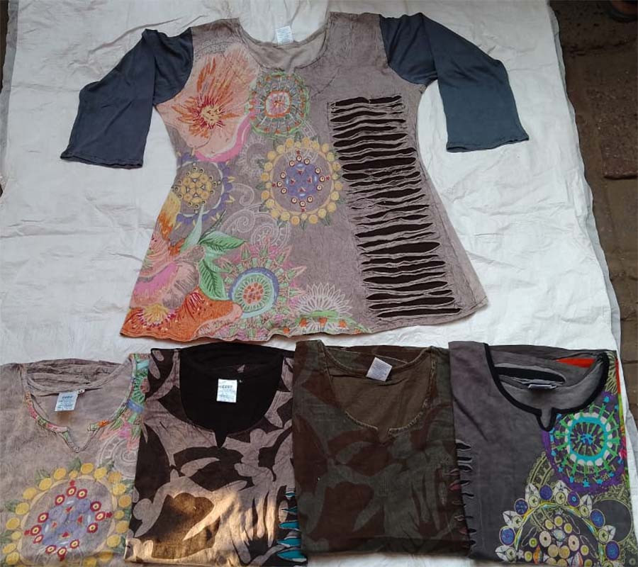 Ladies Fashion Tops-GC-AP-1585