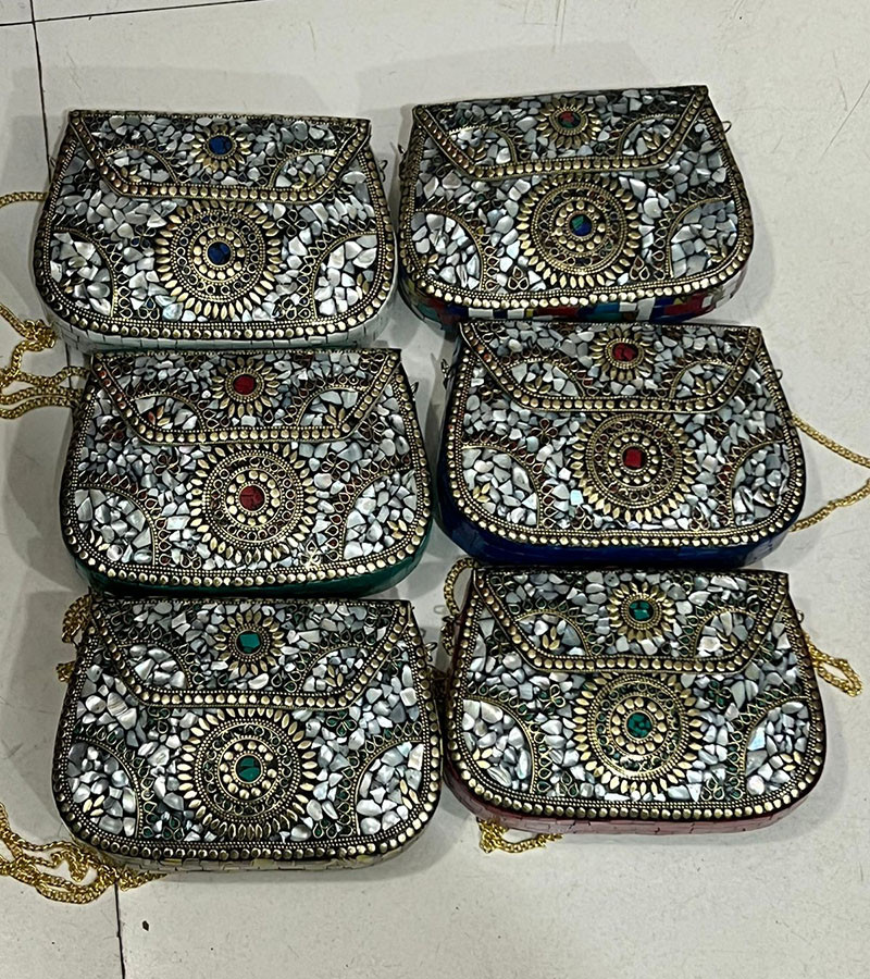 Luxury Quality Mosaic Beads Work Ladies Fashion Metal  Purses GC-BG-854