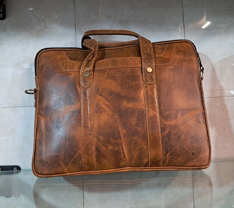 Briefcase Leather Laptop Bag -Note Book Bag For Men And Women Large Shoulder Office Messenger Bag  GC-BG-918